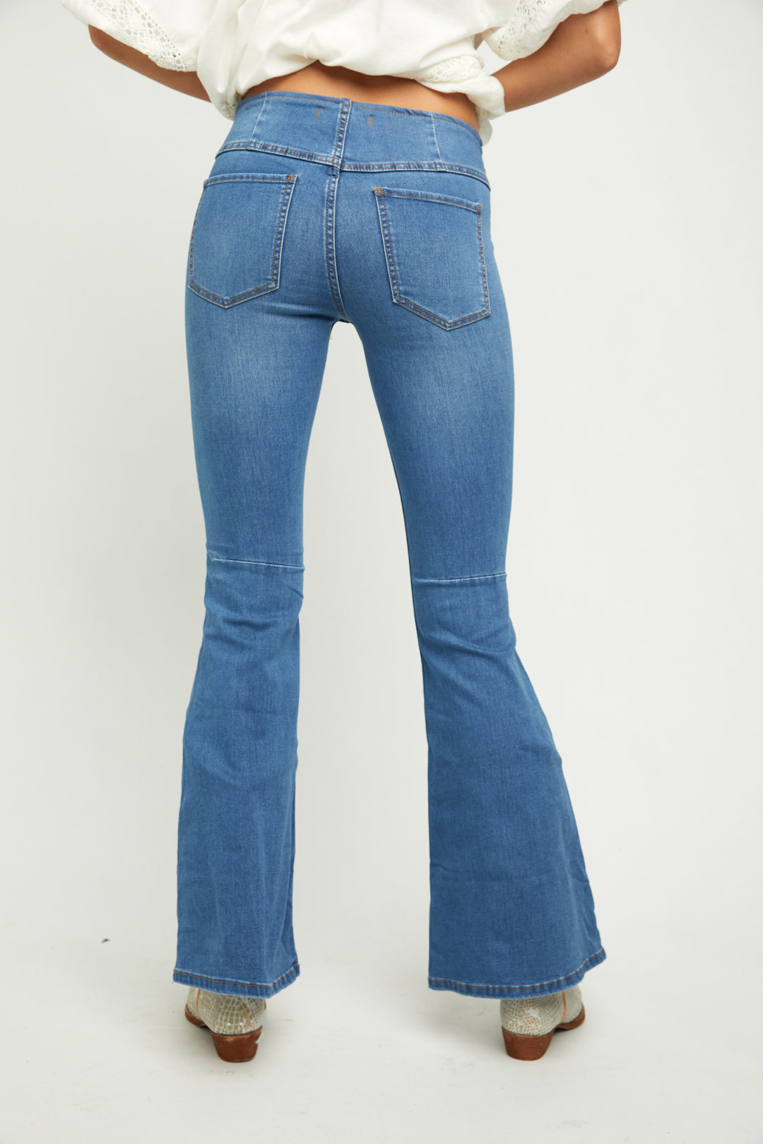 Top Free People Penny Pull-On Flare Jeans